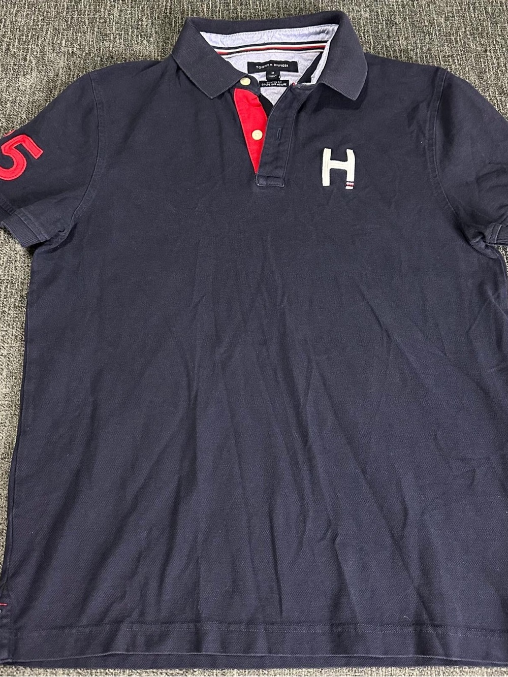 Tommy Hilfiger Custom Fit Navy Cotton Polo Shirt Mens M Short Sleeve Logo Design
